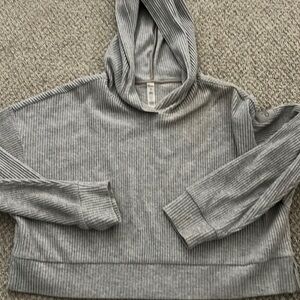 Alo medium muse cropped sweatshirt